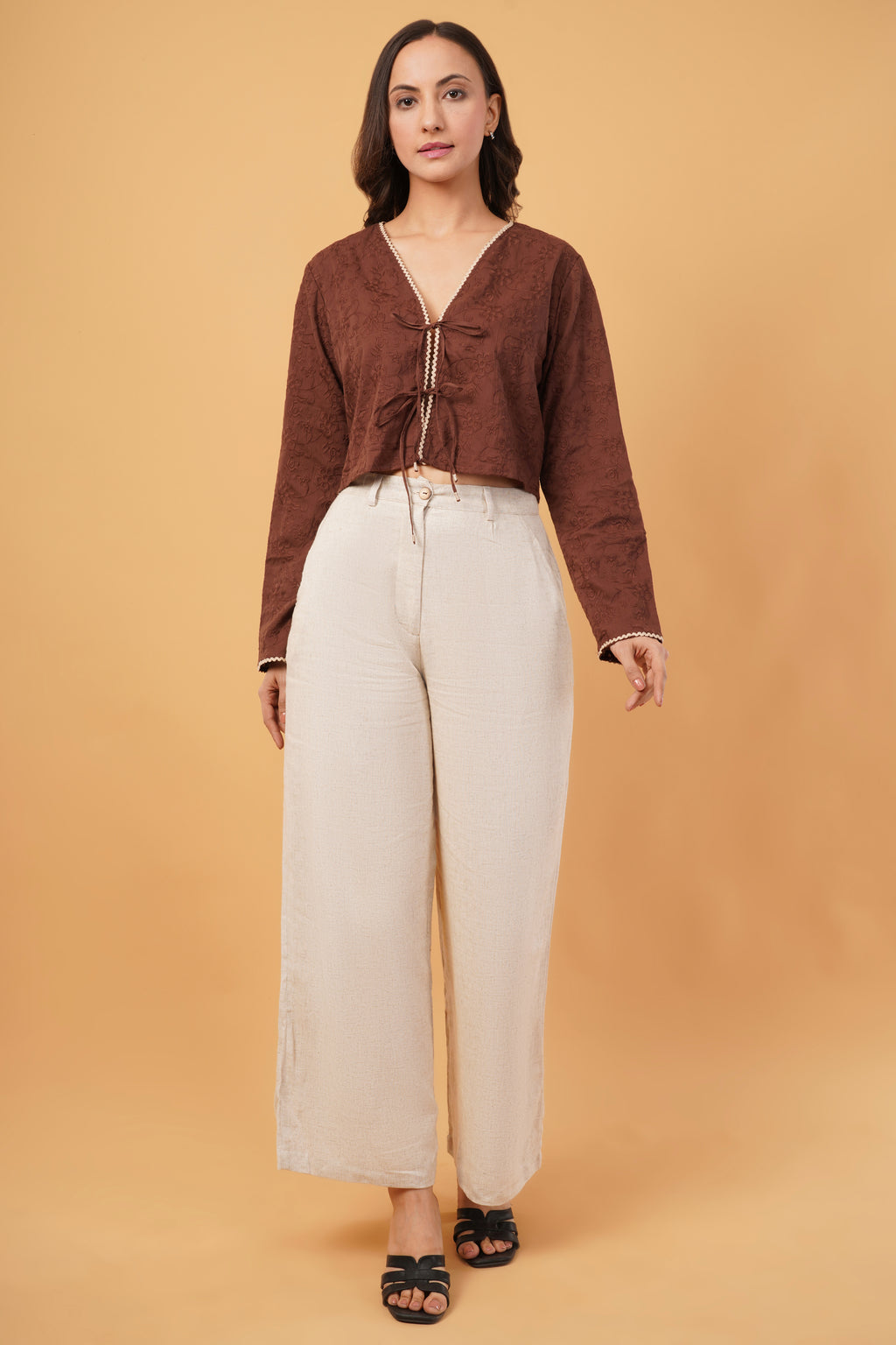 Tie- knot broderie top